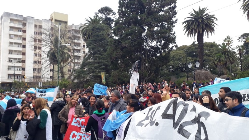 Docentes autoconvocados de Salta movilizarán el martes en rechazo al proyecto de presupuesto 2021