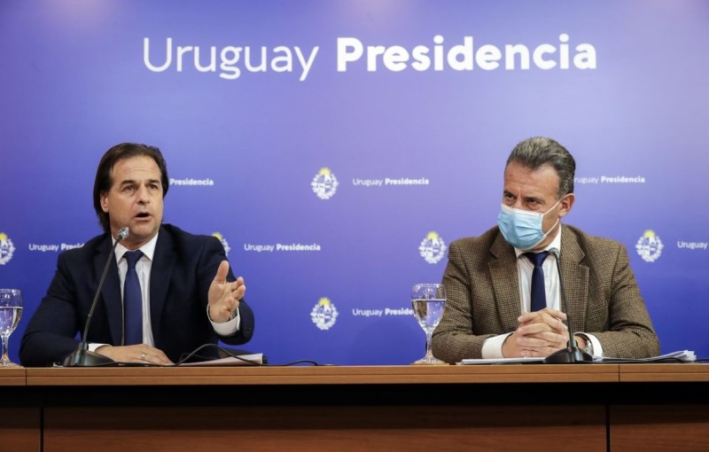 El Gobierno uruguayo ataca el derecho de reunión entre diversas medidas frente al coronavirus