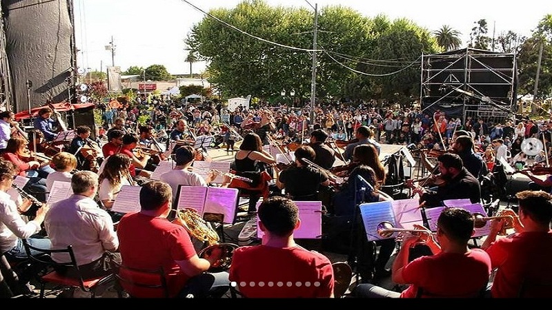  La orquesta sinfónica de Pilar se plantó contra el intendente Achával