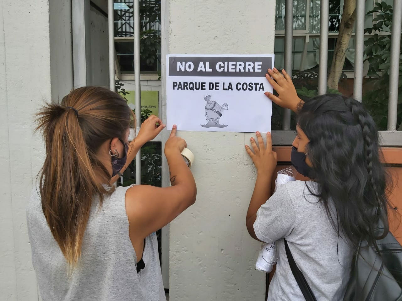 Trabajadores del Parque de la Costa se movilizaron a La Plata 