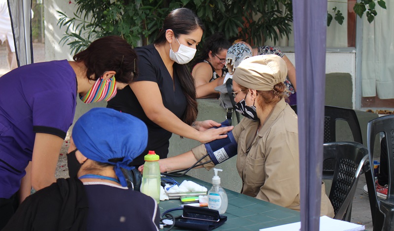 Trabajadoras de la salud visitaron la Cooperativa La Terre para solidarizarse