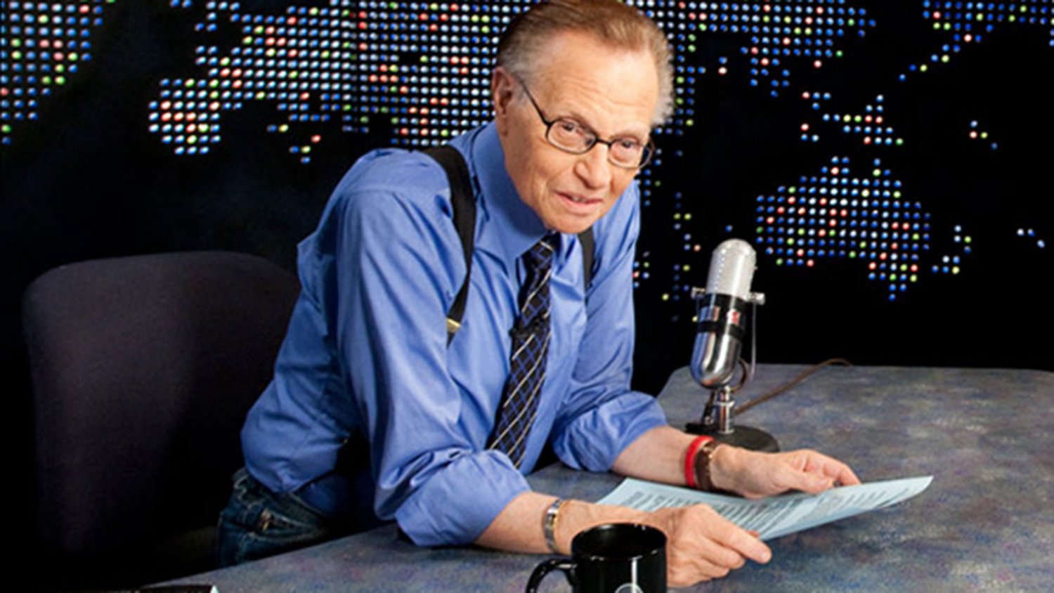 Muere el famoso periodista Larry king a sus 87 años