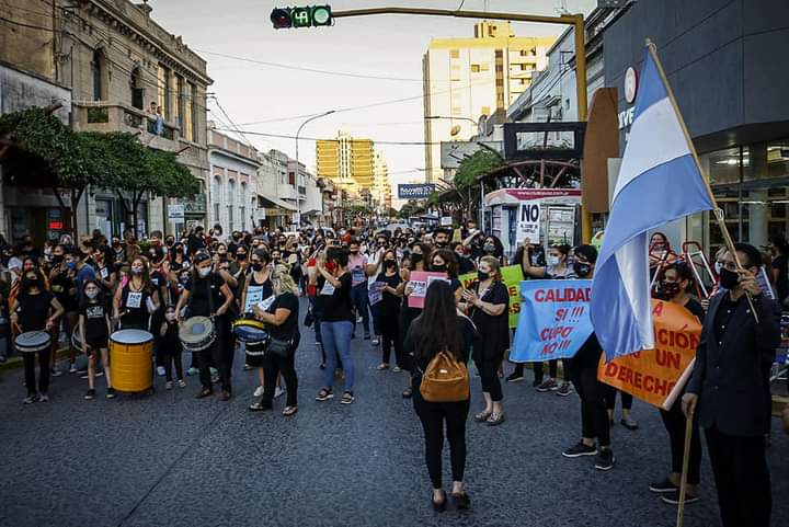 Los docentes y la educación: blanco de ataque en la pandemia