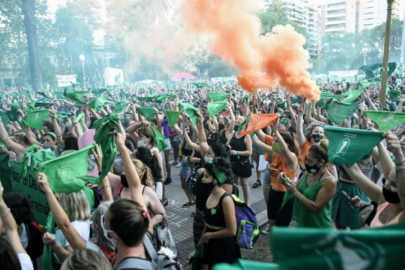 Intendente del Frente de Todos en Roldán fue a la Justicia contra el aborto legal