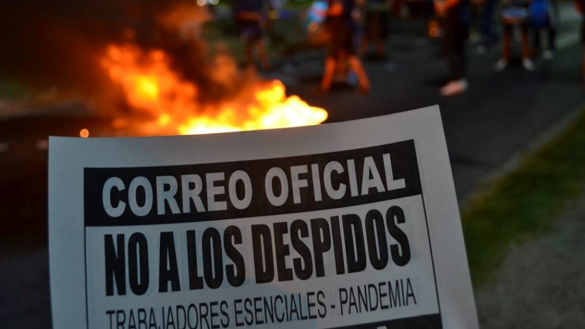 Trabajadores de Correo Argentino se manifestaron contra despidos en Monte Grande