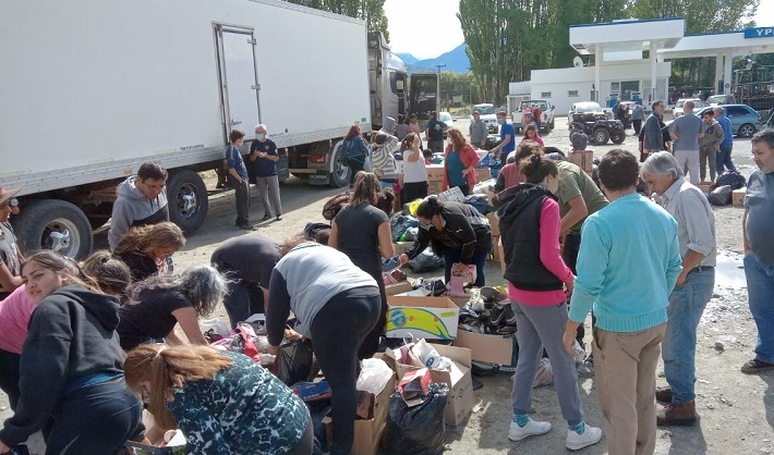 Enorme despliegue solidario para los afectados por incendios en la Comarca Andina