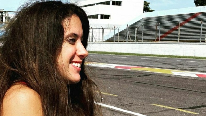 Belén Ameijenda: “Seré la primera corredora de autos con discapacidad en Latinoamérica”