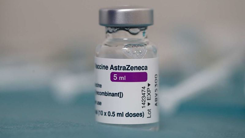 Alemania, Italia, España, Francia y Holanda suspenden también la vacuna de AstraZeneca