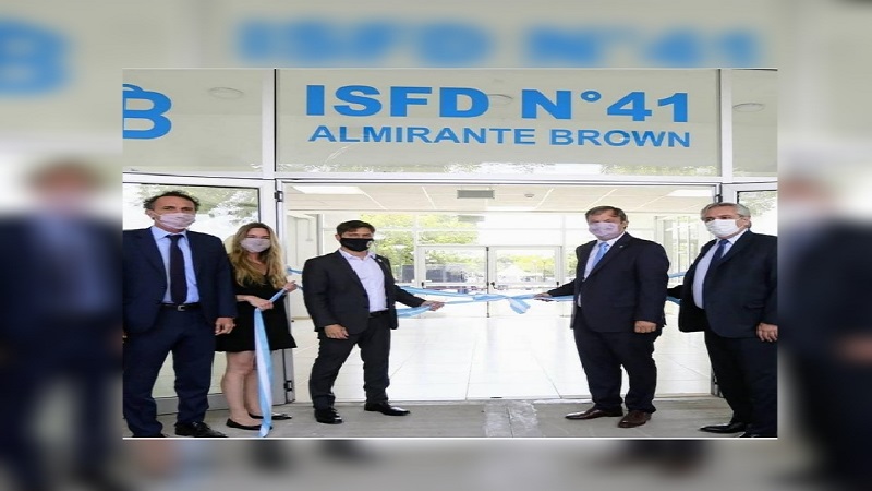 Se inauguró el nuevo edificio del ISFD 41 de Adrogué