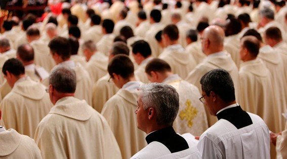 Revelan los nombres de 243 sacerdotes culpables de delitos sexuales en Alemania