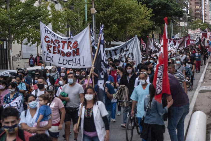 [Fotogalería] Multitudinaria marcha a 45 años del Golpe de Estado en Neuquén