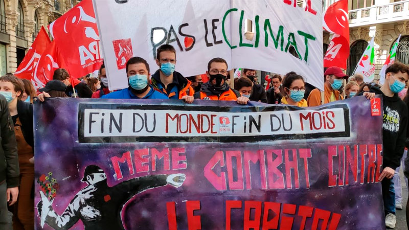 Trabajadores petroleros marcharon junto a jóvenes por el clima en Francia