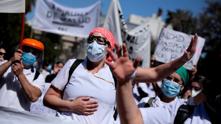 Día Mundial de la Salud: en todo el país la primera línea exigió medidas para enfrentar la pandemia