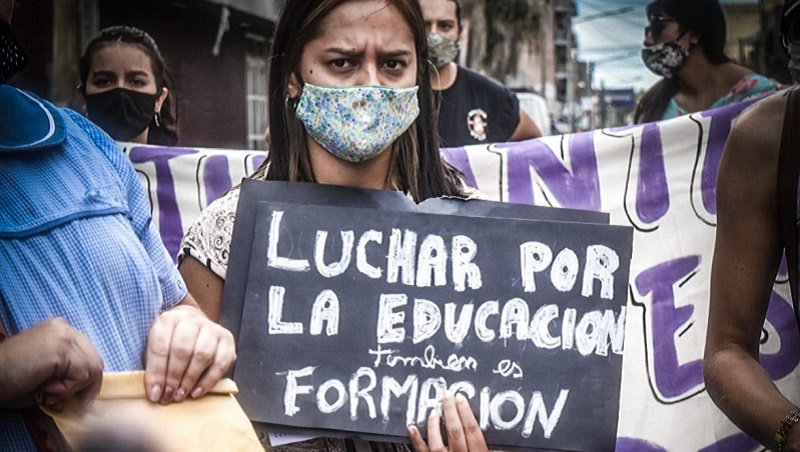 Docentes lomenses de educación especial denuncian flexibilización y desocupación 