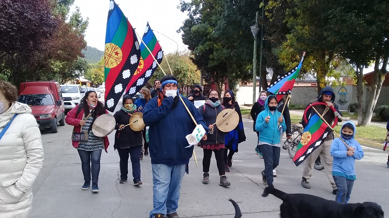 Concentración contra orden de desalojo a comunidad mapuche en Junín de los Andes