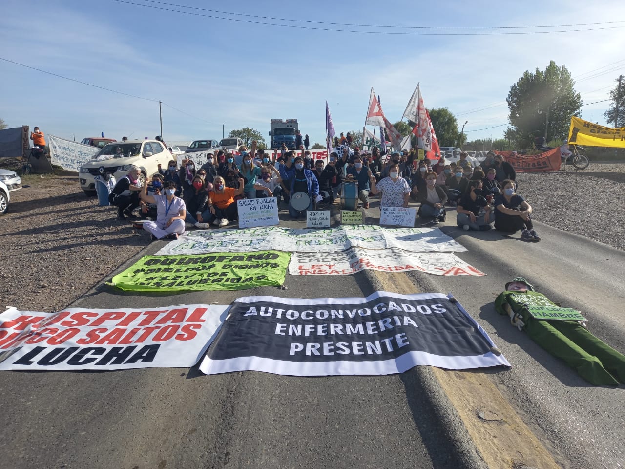 Hospitalarios del Alto Valle de Río Negro realizaron corte de ruta unitario