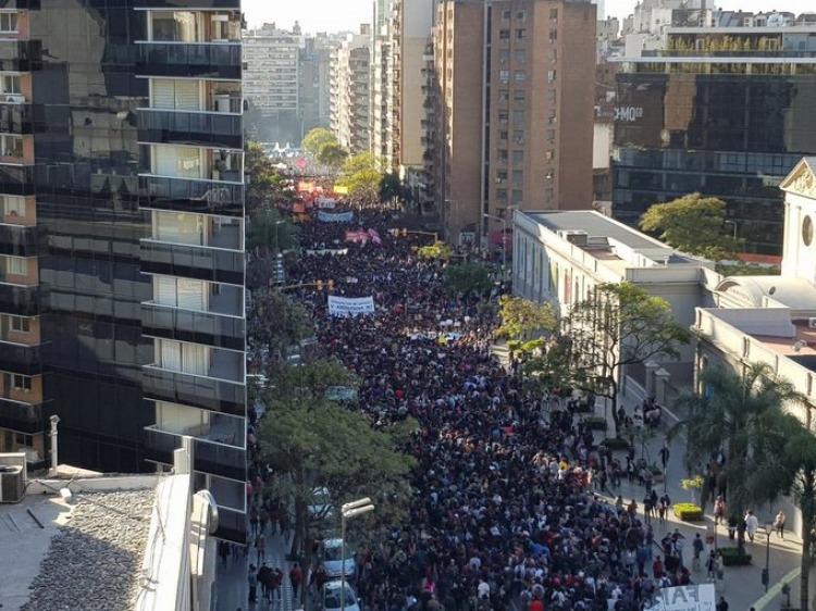 "Quiero que mi hijo pueda estudiar, luchar por ello no es un crimen"