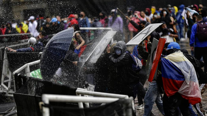 La rebelión colombiana en los ojos del fotógrafo Sergio Ángel 