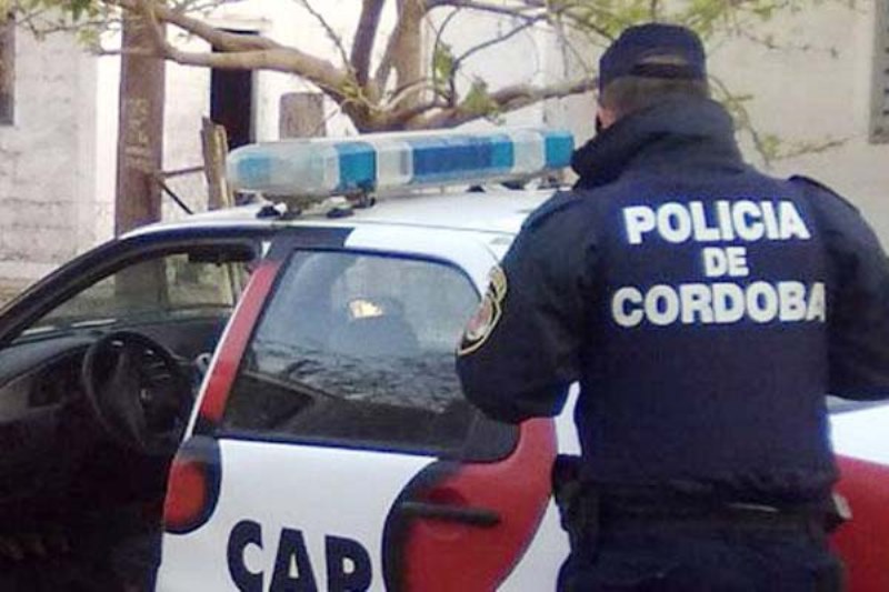 Violencia policial y familiar contra una adolescente de La Carlota