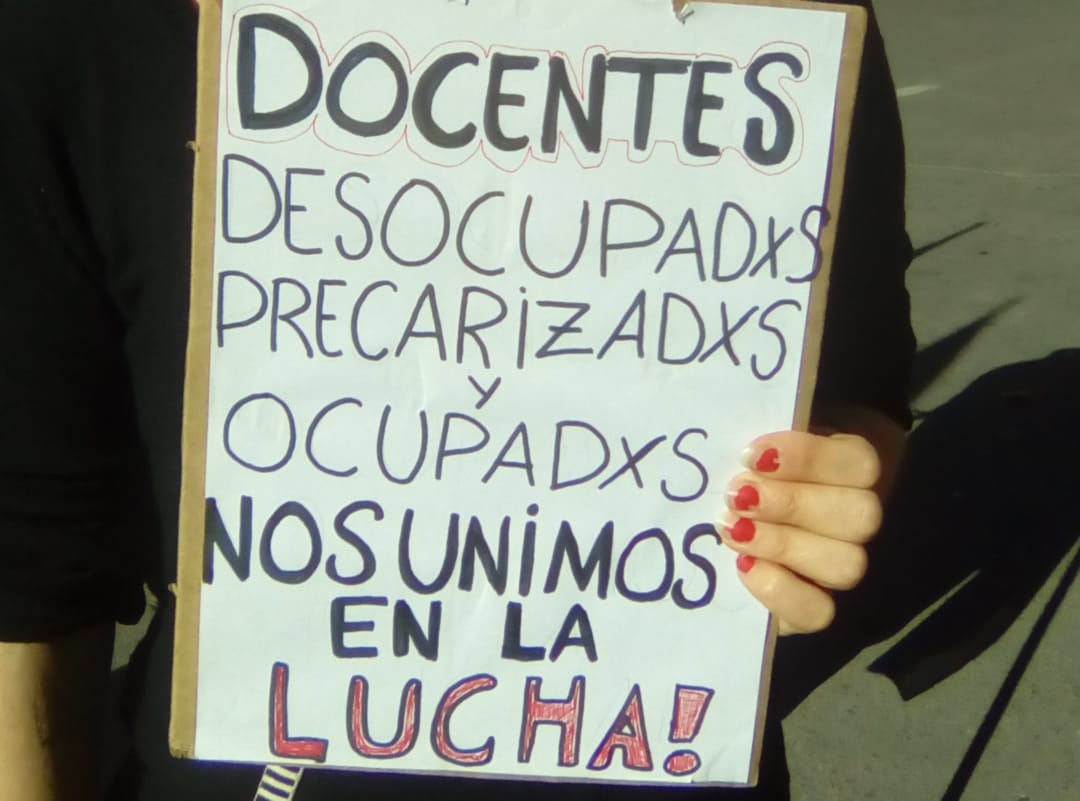 Docentes desocupados y precarizados en Bahía Blanca