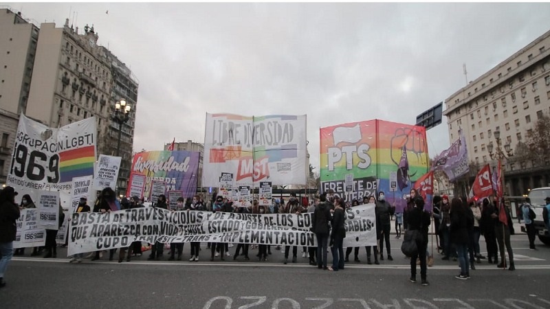 A 52 años de Stonewall: la izquierda movilizó contra los travesticidios y el ajuste