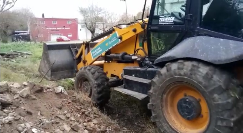 La Plata: el Gobierno desalojó a un grupo de familias sin techo en plena ola polar