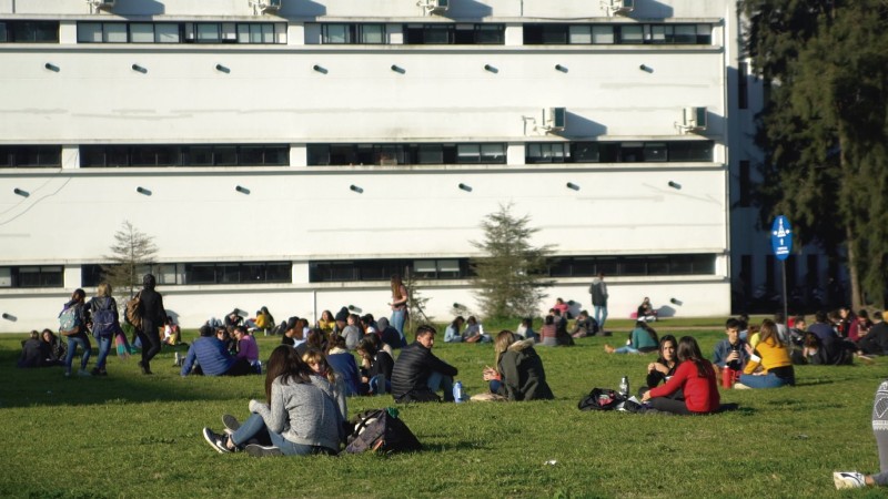 UNLP: estudiantes y docentes de Humanidades por la unidad de la izquierda