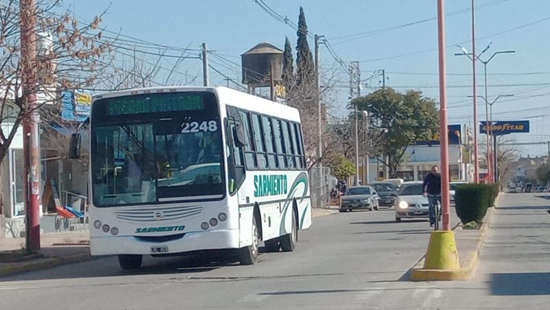 Viajar en colectivo, la odisea de quienes viven en Traslasierra