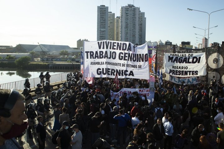 Guernica: a un año de la toma los vecinos cortarán el Puente Pueyrredón