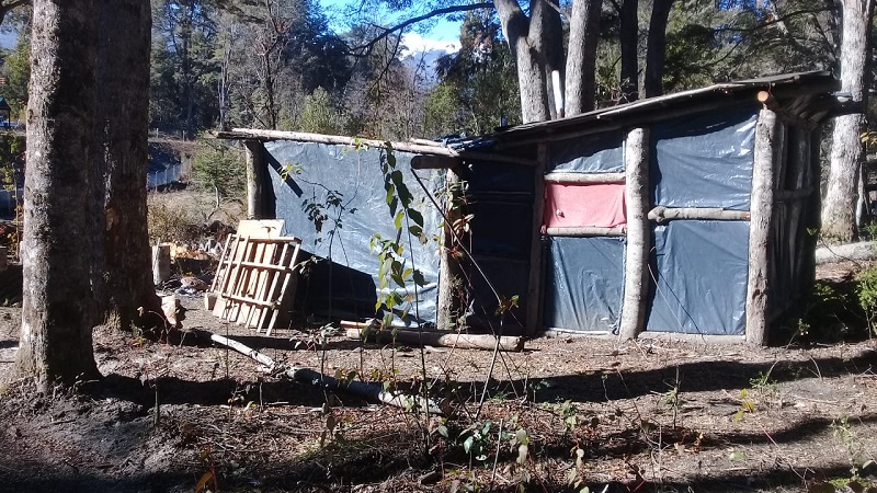 Familias de la toma “El Acampe” siguen en el predio porque no tienen donde vivir 