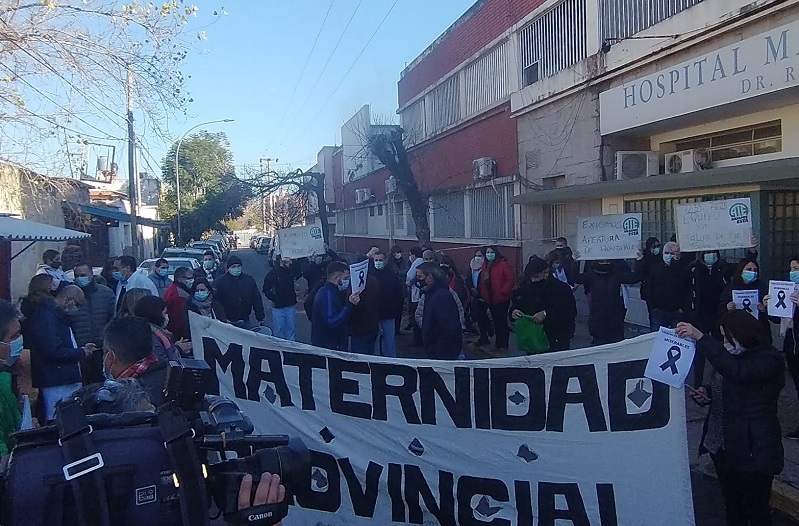 Trabajadores de distintos hospitales de Córdoba votan un paro