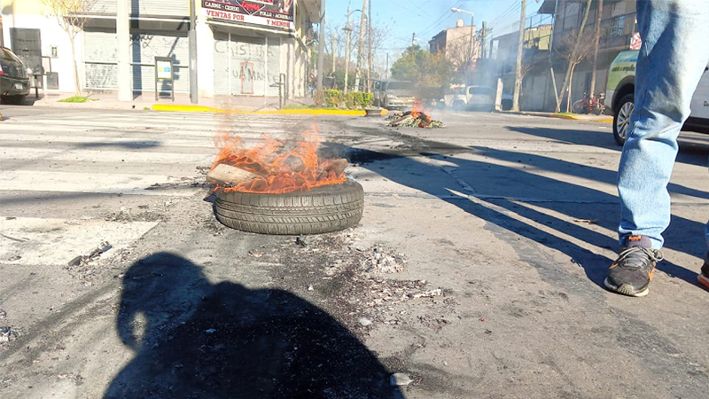 San Fernando sin luz: vecinos de reclaman ante el pésimo servicio de Edenor