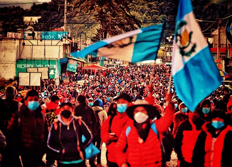 Protestas en Guatemala exigen renuncia de Giammattei por corrupción 