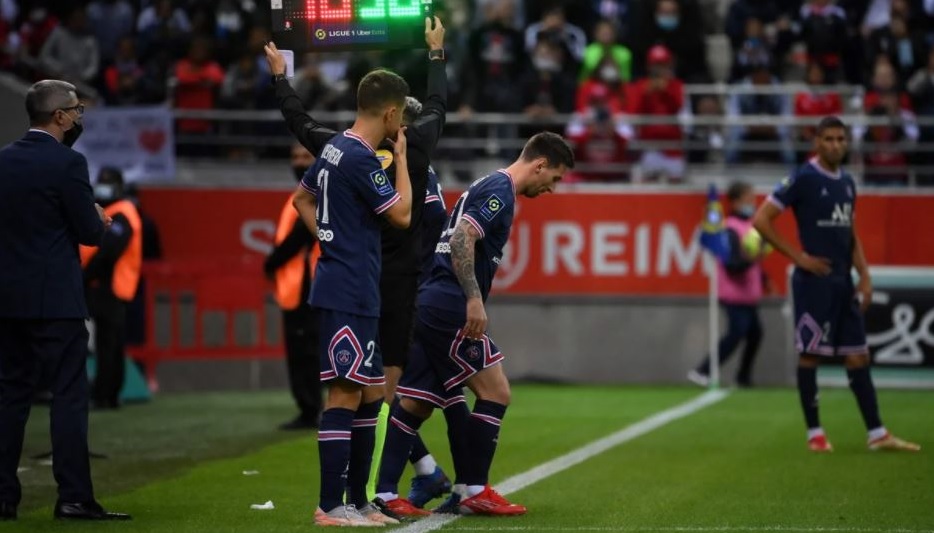 Messi debutó en el PSG con una victoria por 2-0 sobre el Reims