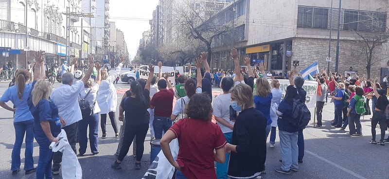 Córdoba: Una vez más arreglos paritarios miserables y aprietes por denunciarlo