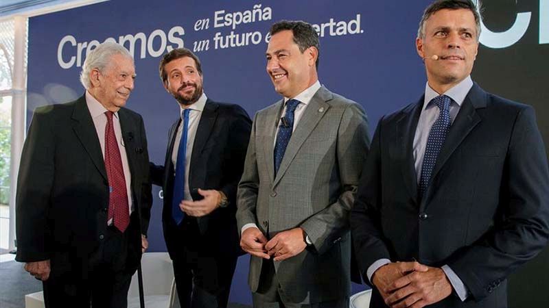 Vargas Llosa reunido con la derecha española: ahora quiere el voto calificado