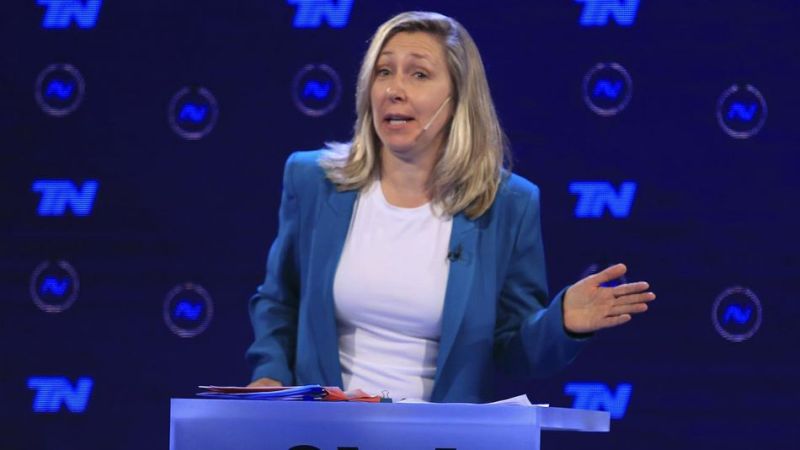 Myriam Bregman, representante de la izquierda argentina, enfrentó al bolsonarista Milei en debate televisivo 