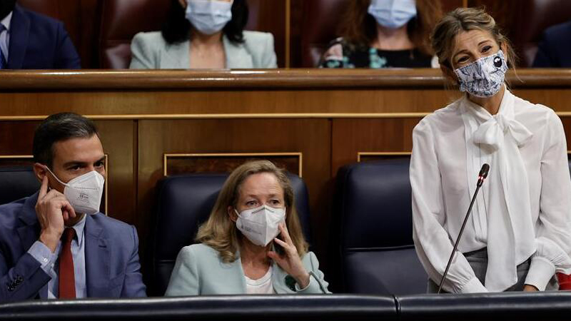 Pedro Sánchez tutelará la negociación sobre la reforma laboral española