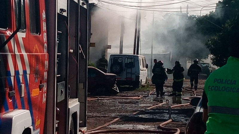 Grave incendio en una fábrica química en Berazategui