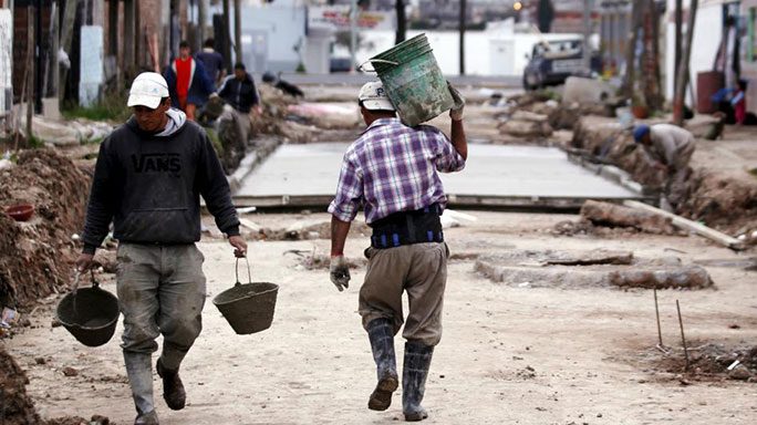 La precariedad extrema sube y afecta al 44 % de los trabajadores