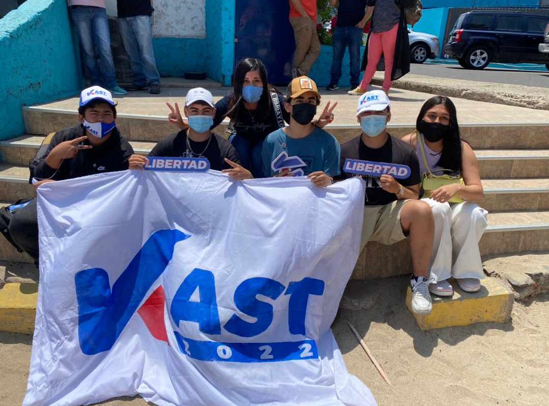 Directora del SERNAMEG por la región de Antofagasta acompañó campaña misógina y machista de Kast