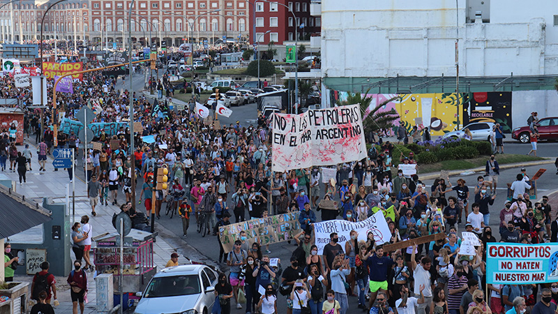 Desde Chubut a Mar del Plata ¿cómo enfrentar al extractivismo al servicio del FMI?