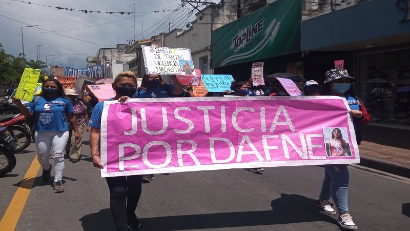 Marchan por el femicidio de Dafne Soto y el gobierno amedrenta con el código contravencional