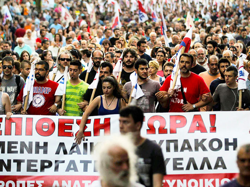 Un viaje internacionalista a la agitada Grecia