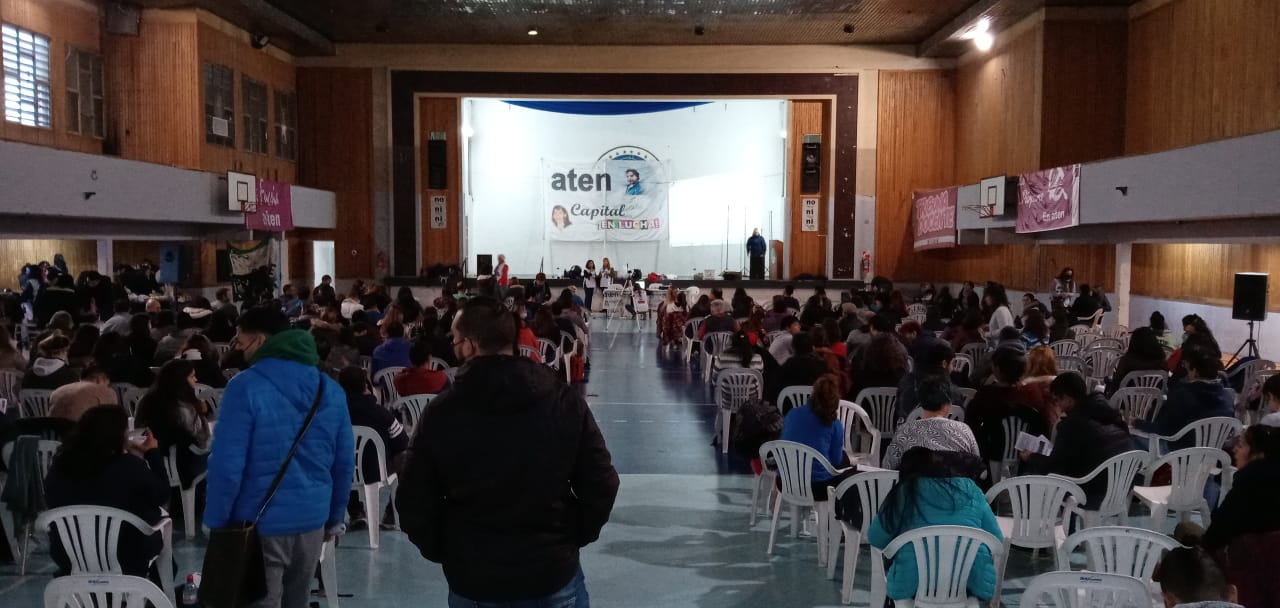 Aten Capital convocó a una gran jornada unificada contra la reforma educativa