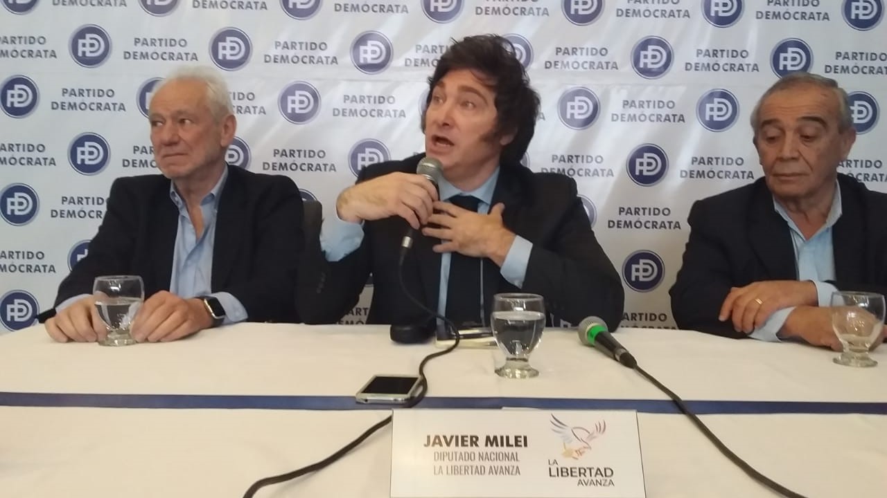 Acto electoral de la casta política en Mendoza: Javier Milei su nuevo animador