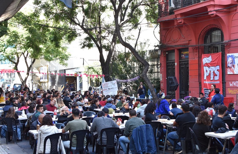 Trabajadores ocupados, desocupados y estudiantes en el locro y acto de la izquierda en Rosario