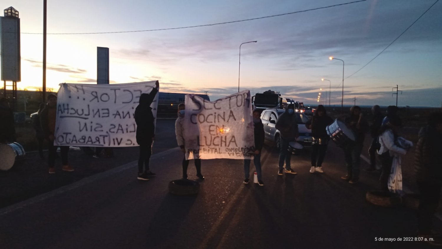 Con un principio de acuerdo, despedidos del Hospital Cutral Co - Plaza Huincul levantaron el corte de ruta