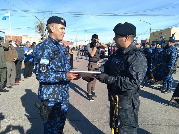 Chubut: El gobierno provincial condecora a los represores de la rebelión popular de diciembre 