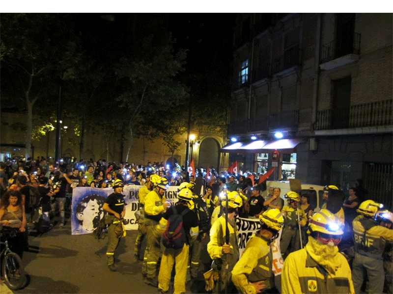 “Marcha Negra” en Zaragoza: una manifestación para unificar las luchas 